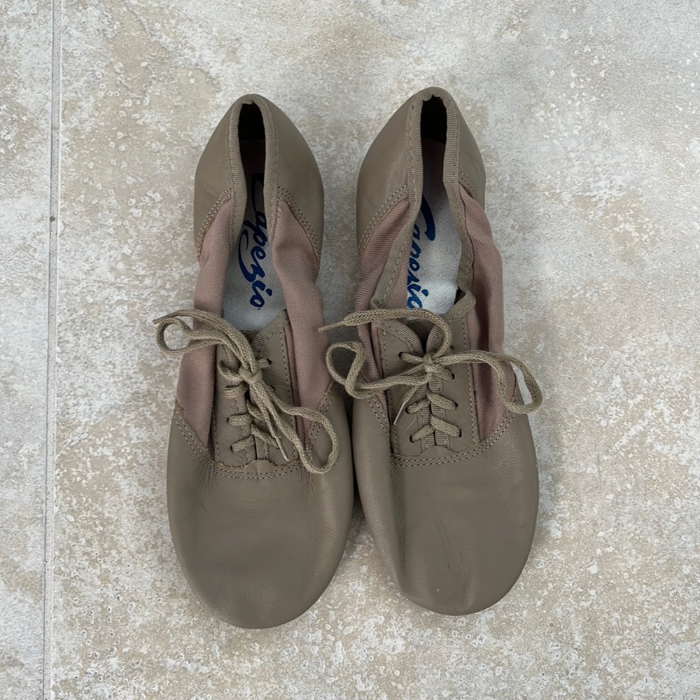 Capezio lace up jazz dance shoes